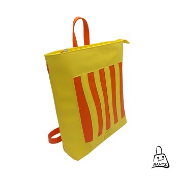 sárga többfunkciós női táska hátizsák és válltáska egyben elölnézetben