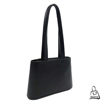 Banyz elegáns fekete válltáska – kézműves, vízálló, praktikus